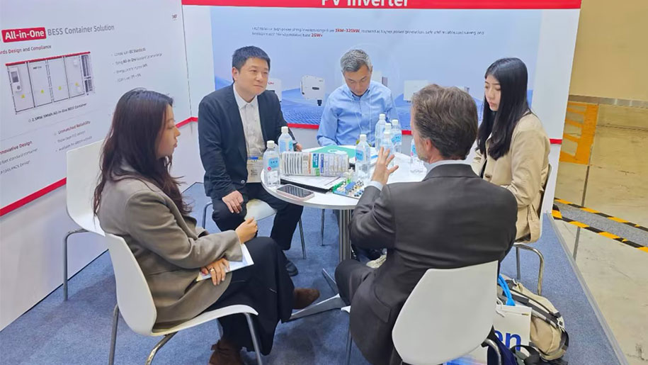 East Group’s Full-Scenario Solutions Debut at Smart Energy Week Japan, Painting a New Vision for Global Green Energy